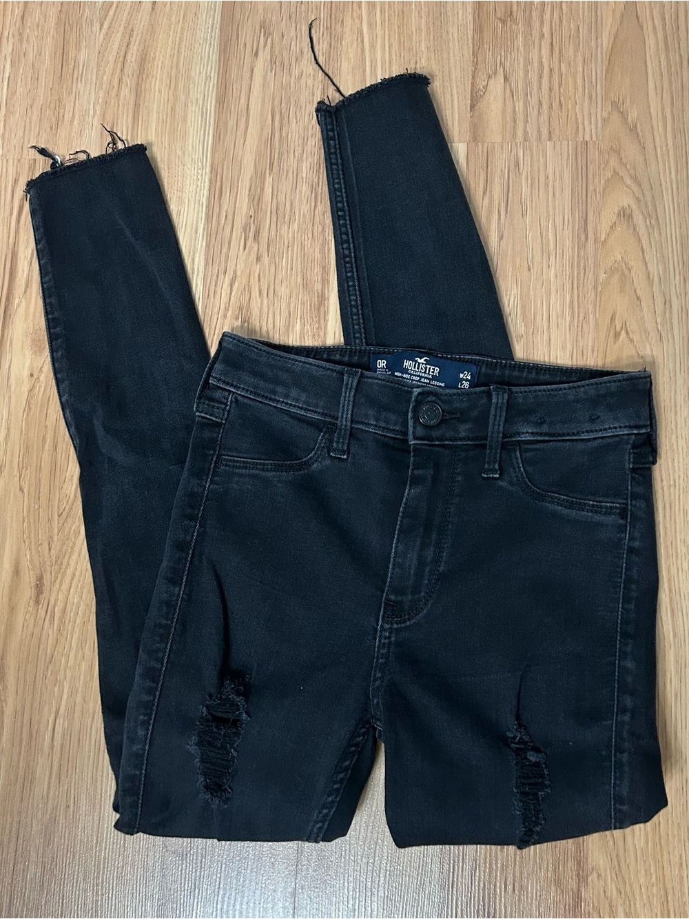 Hollister High Rise Crop Distressed Jeans Leggings